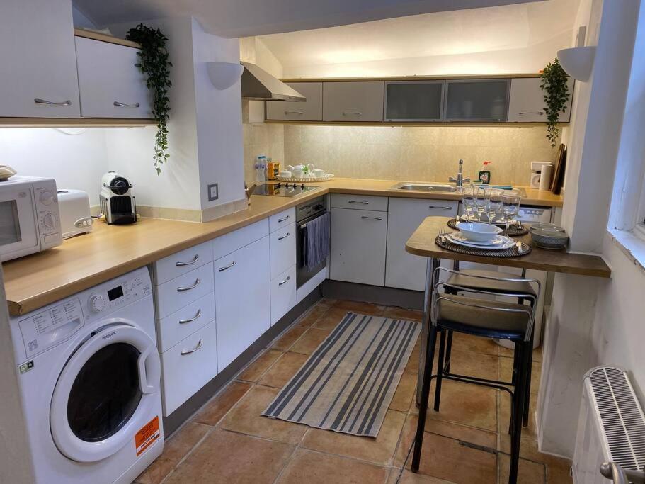 Spacious Flat In The Most Desirable Area Of Londres Extérieur photo
