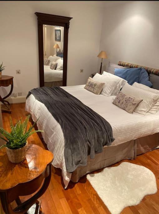 Spacious Flat In The Most Desirable Area Of Londres Extérieur photo